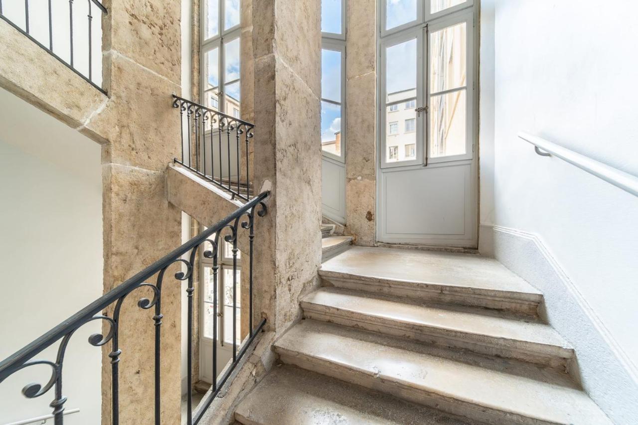 Les Suites De L'Opera - Apartment Ella For 4 People Lyon Exteriör bild